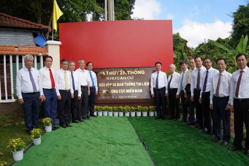 Bộ KH&CN dâng hương tưởng niệm anh hùng liệt sĩ ngành Bưu điện và khánh thành Khu nhà Truyền thống Giao bưu - Thông tin tại Tây Ninh - Ảnh 5.