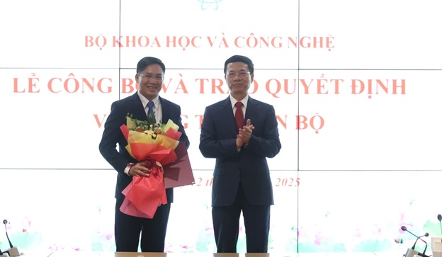 Bộ KH&CN công bố và trao quyết định bổ nhiệm, điều động cán bộ - Ảnh 7.
