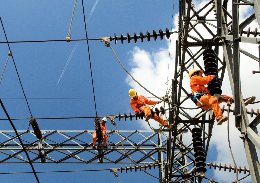 Tập trung thực hiện cung ứng đủ điện phục vụ ph&aacute;t triển kinh tế - x&atilde; hội- Ảnh 1.