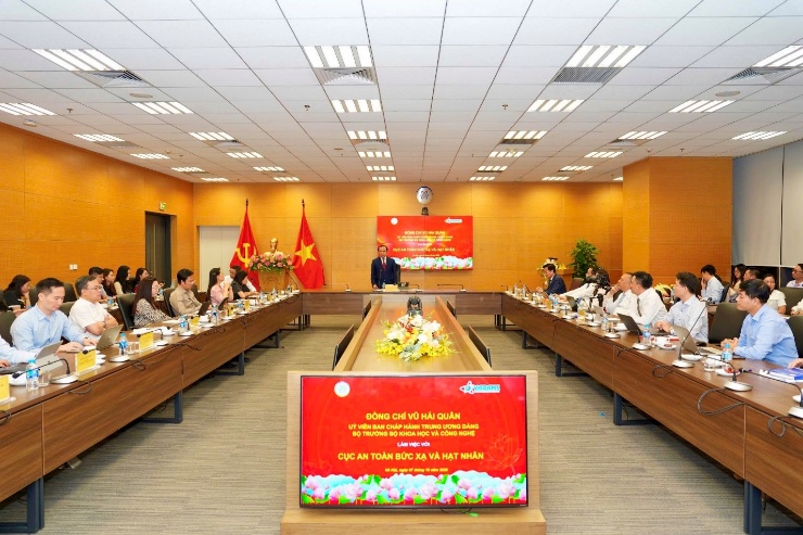 Minister Vu Hai Quan: Nuclear safety is the paramount requirement, zero error allowed - Ảnh 2.