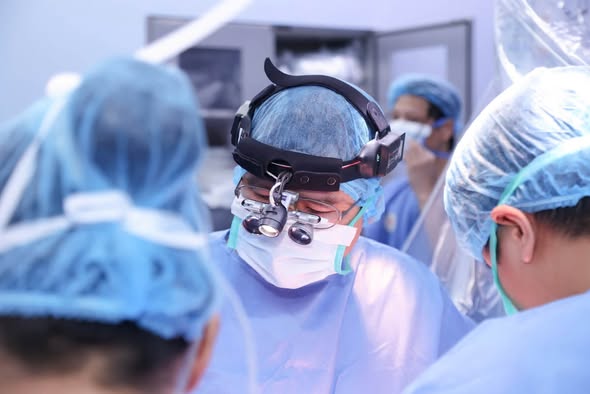 Bệnh viện Trung ương Qu&acirc;n đội 108 khẳng định năng lực l&agrave;m chủ v&agrave; chuyển giao c&ocirc;ng nghệ gh&eacute;p gan- Ảnh 5.