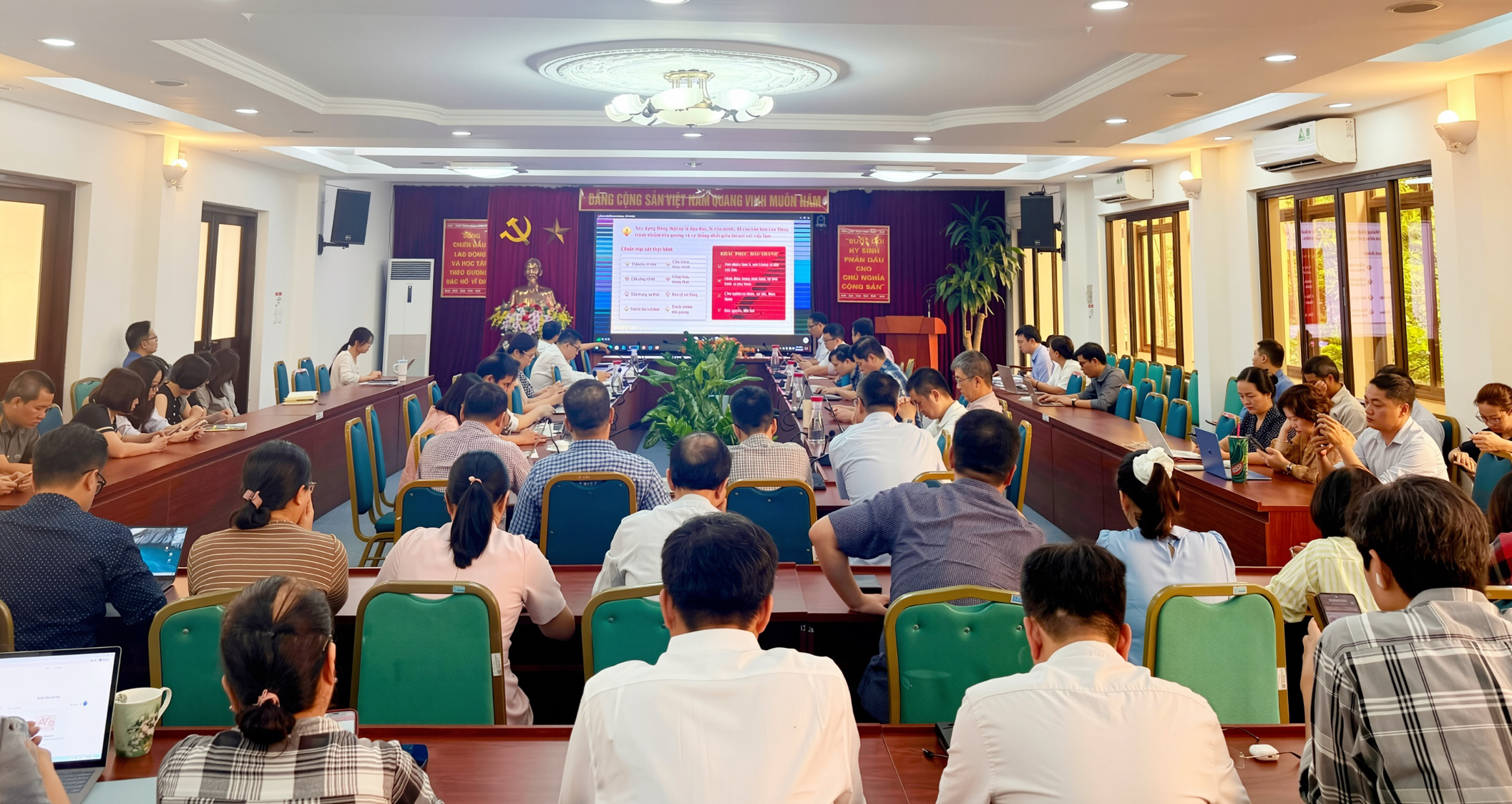 Đảng bộ Bộ Khoa học và Công nghệ học tập, quán triệt Nghị quyết Hội nghị Trung ương 4 khóa XIV- Ảnh 3.
