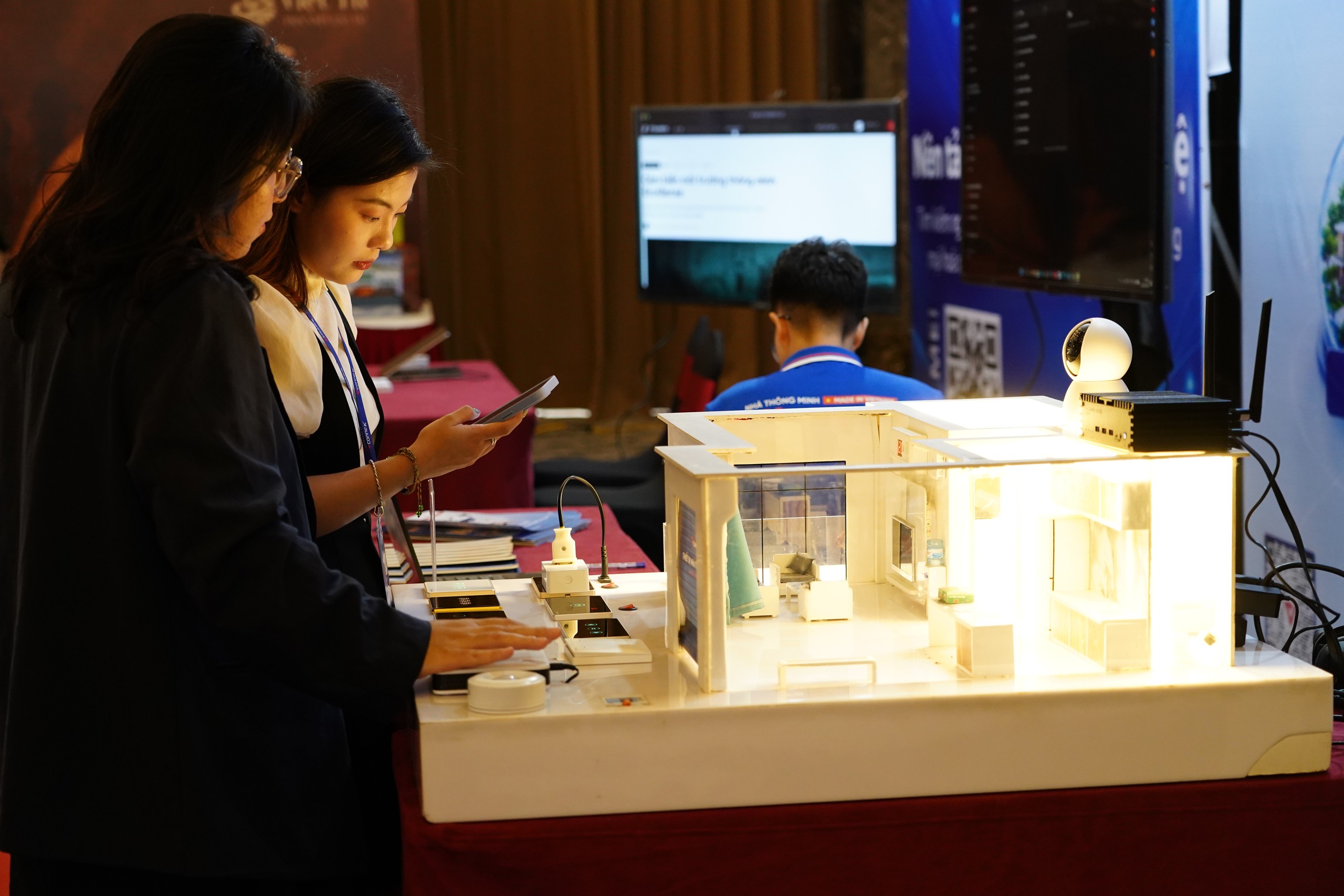 Tuần lễ Số Quốc tế Việt Nam 2026 quy tụ nhiều c&ocirc;ng nghệ v&agrave; giải ph&aacute;p số - Ảnh 8.