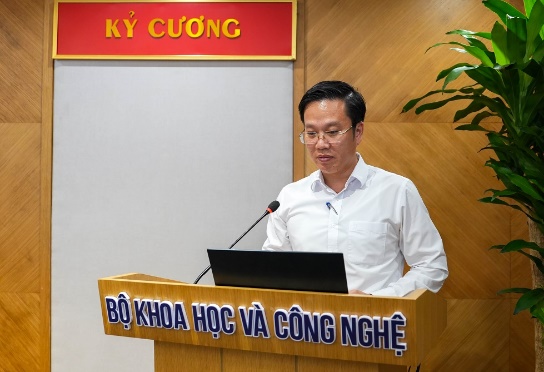 Tiếp tục xây dựng, hoàn thiện thể chế, nâng cao trách nhiệm thực thi công vụ - Ảnh 2.