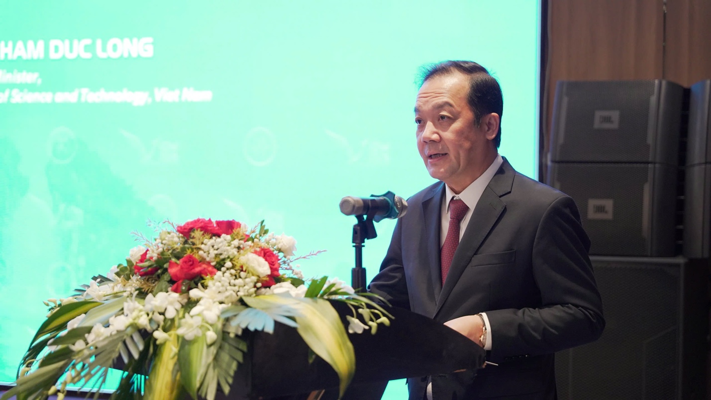 Thứ trưởng Phạm Đức Long: “Khai thác hiệu quả 5G hôm nay, chủ động định hình 6G ngày mai”- Ảnh 2.