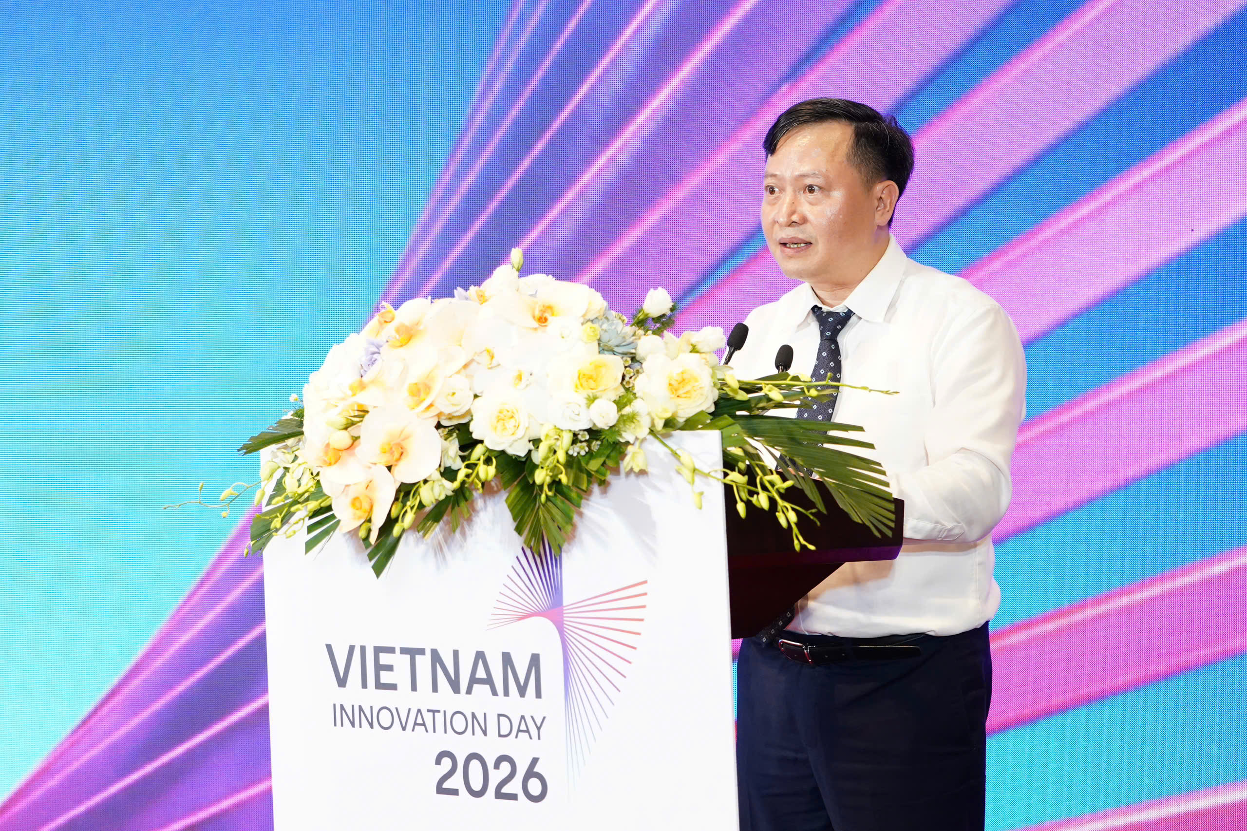 Đẩy mạnh chuyển từ nhận thức sang hành động thực chất, lấy doanh nghiệp làm trung tâm hệ sinh thái- Ảnh 2.