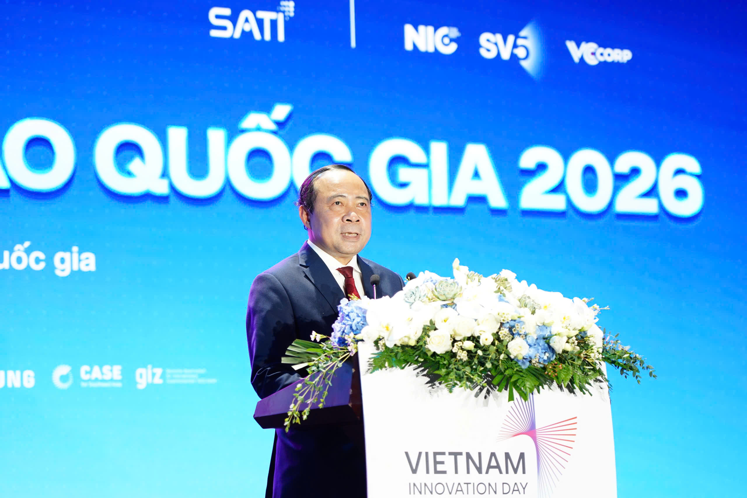 Tư duy đổi mới bắt đầu từ việc học tập suốt đời - Ảnh 1.