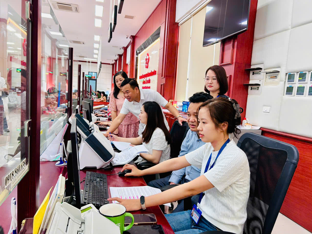 Ban h&agrave;nh Kế hoạch triển khai thi h&agrave;nh Luật Chuyển đổi số- Ảnh 1.