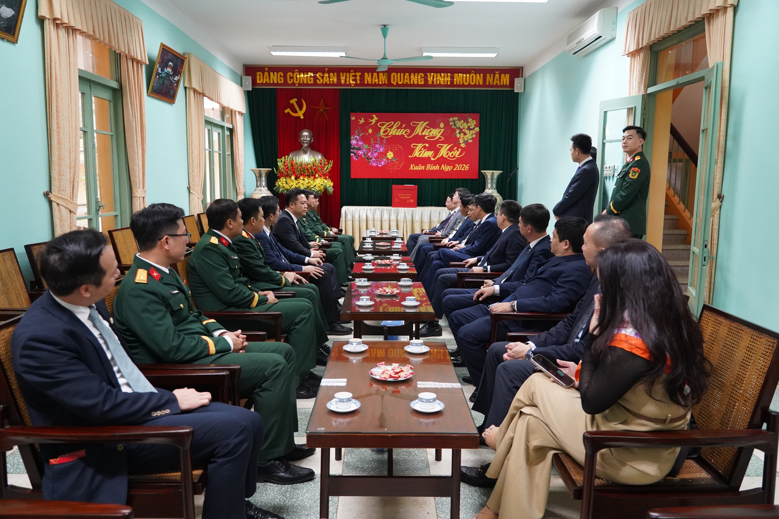 Bộ Khoa học và Công nghệ dâng hương đầu Xuân, khởi động năm mới bằng tinh thần phụng sự và đổi mới- Ảnh 1. Bộ Khoa học và Công nghệ dâng hương đầu Xuân, khởi động năm mới bằng tinh thần phụng sự và đổi mới- Ảnh 1.