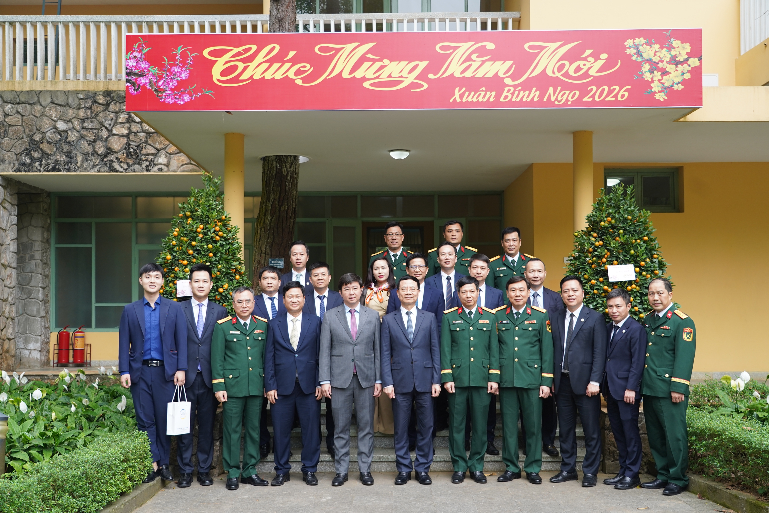 Bộ Khoa học và Công nghệ dâng hương đầu Xuân, khởi động năm mới bằng tinh thần phụng sự và đổi mới- Ảnh 6. Bộ Khoa học và Công nghệ dâng hương đầu Xuân, khởi động năm mới bằng tinh thần phụng sự và đổi mới- Ảnh 6.