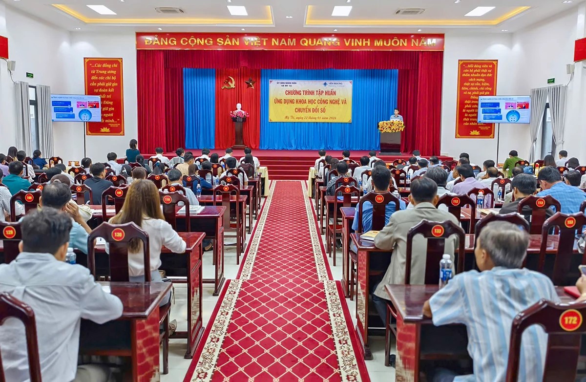 N&acirc;ng cao năng lực số cho c&aacute;n bộ cơ sở tại Cần Thơ- Ảnh 1.