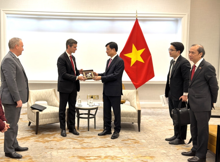 Thúc đẩy hợp tác công nghệ, bán dẫn và đầu tư chiến lược tại Hoa Kỳ- Ảnh 3. Thúc đẩy hợp tác công nghệ, bán dẫn và đầu tư chiến lược tại Hoa Kỳ- Ảnh 3.