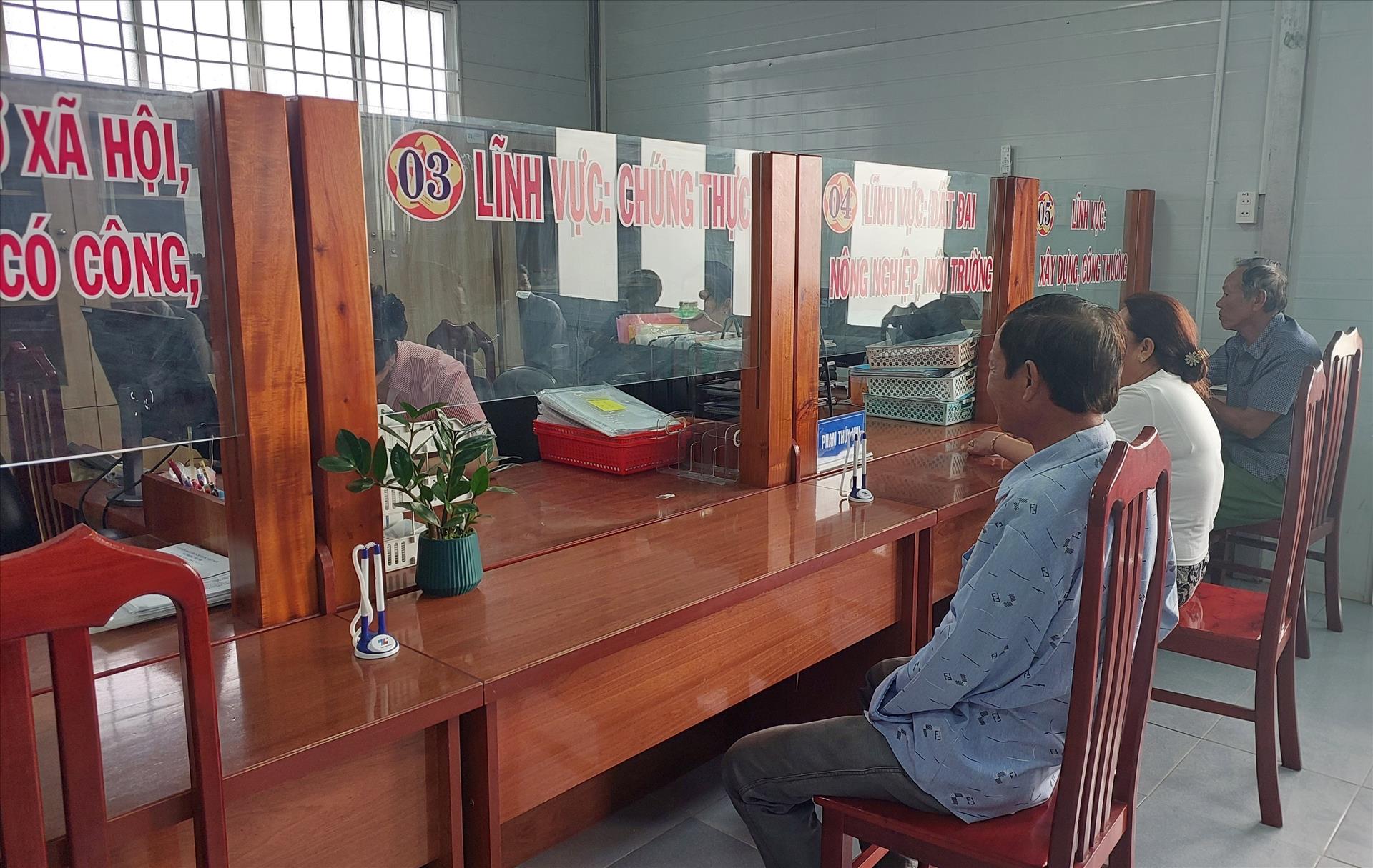 Cà Mau bứt tốc cải cách hành chính, lấy chuyển đổi số làm đòn bẩy- Ảnh 1. Cà Mau bứt tốc cải cách hành chính, lấy chuyển đổi số làm đòn bẩy- Ảnh 1.