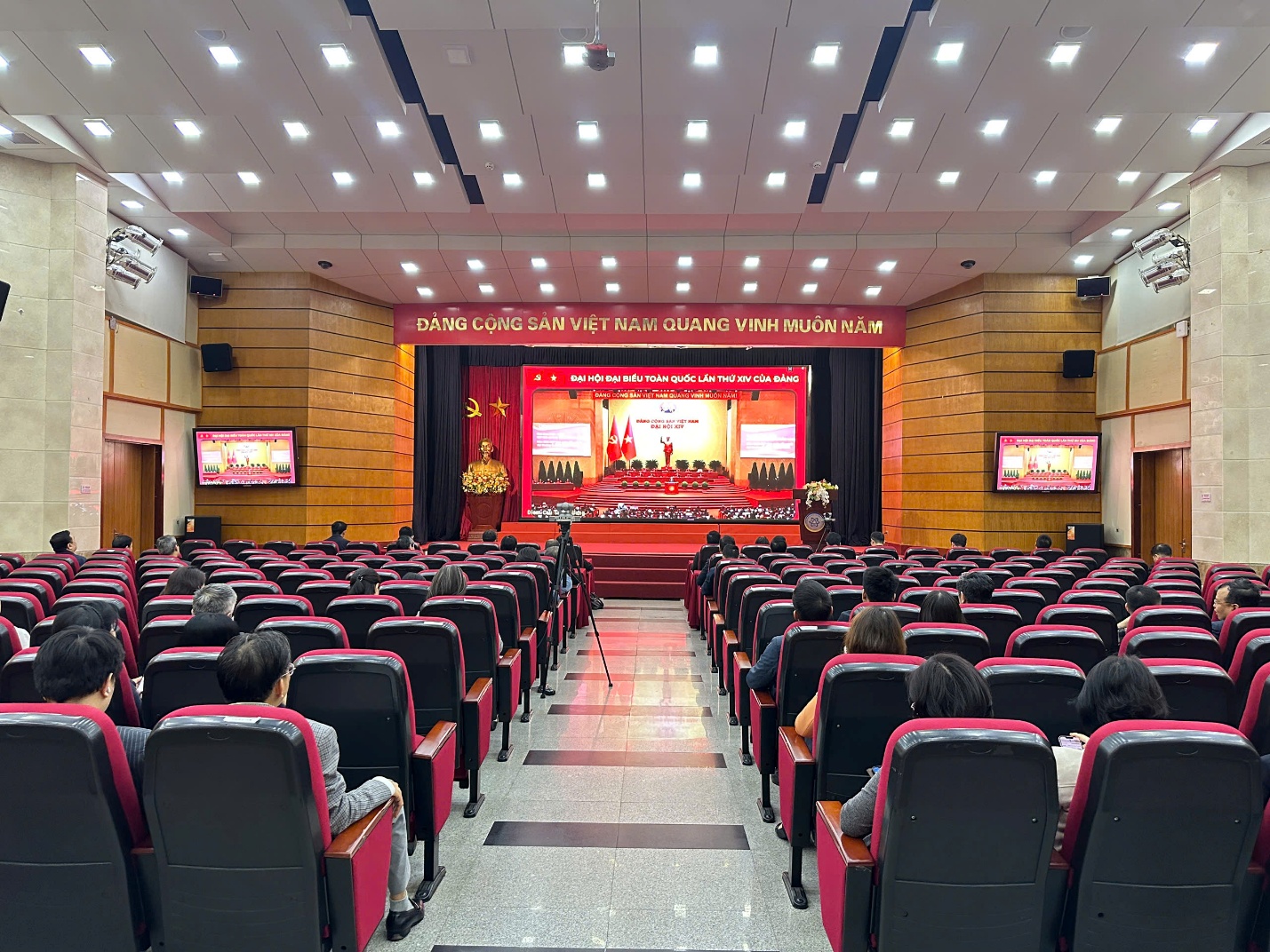 Bộ Khoa học v&agrave; C&ocirc;ng nghệ học tập, qu&aacute;n triệt v&agrave; triển khai Nghị quyết Đại hội XIV của Đảng- Ảnh 1.