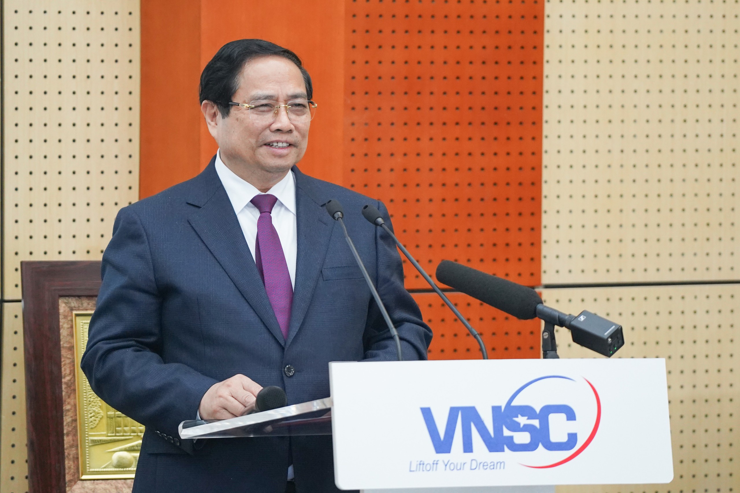 Ph&aacute;t triển khoa học c&ocirc;ng nghệ kh&ocirc;ng gian vũ trụ tr&ecirc;n tinh thần &ldquo;3 đẩy mạnh&rdquo; v&agrave; &ldquo;3 c&ugrave;ng&rdquo;- Ảnh 1.