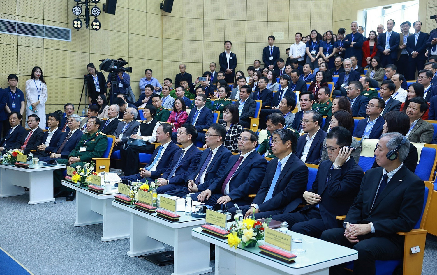 Ph&aacute;t triển khoa học c&ocirc;ng nghệ kh&ocirc;ng gian vũ trụ tr&ecirc;n tinh thần &ldquo;3 đẩy mạnh&rdquo; v&agrave; &ldquo;3 c&ugrave;ng&rdquo;- Ảnh 2.