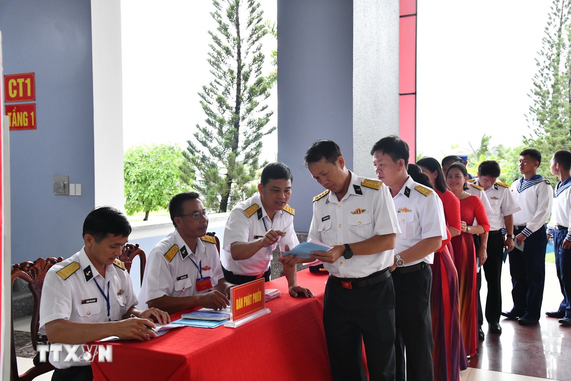 BẦU CỬ 2026: S&Aacute;NG SUỐT LỰA CHỌN NHỮNG ĐẠI DIỆN TI&Ecirc;U BIỂU, THỰC SỰ ĐẠI DIỆN CHO &Yacute; CH&Iacute;, NGUYỆN VỌNG CỦA NH&Acirc;N D&Acirc;N- Ảnh 29.