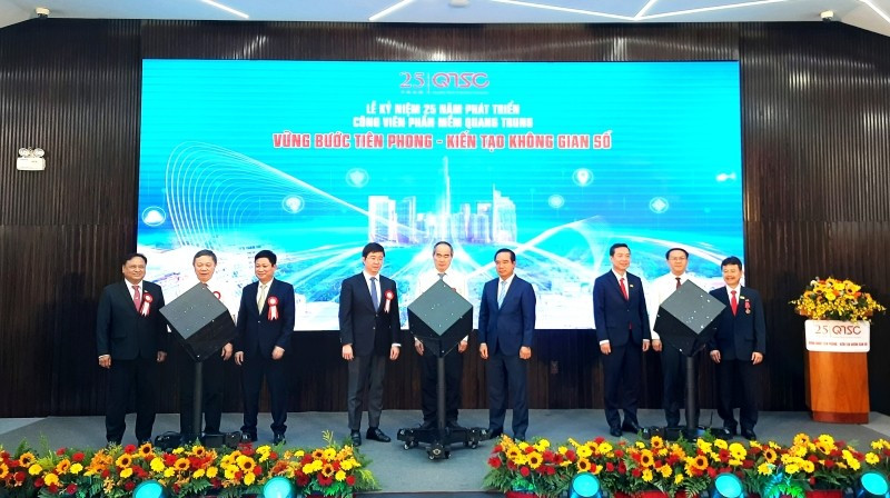 Công viên phần mềm Quang Trung là nơi thí điểm các công nghệ chiến lược- Ảnh 1. Công viên phần mềm Quang Trung là nơi thí điểm các công nghệ chiến lược- Ảnh 1.