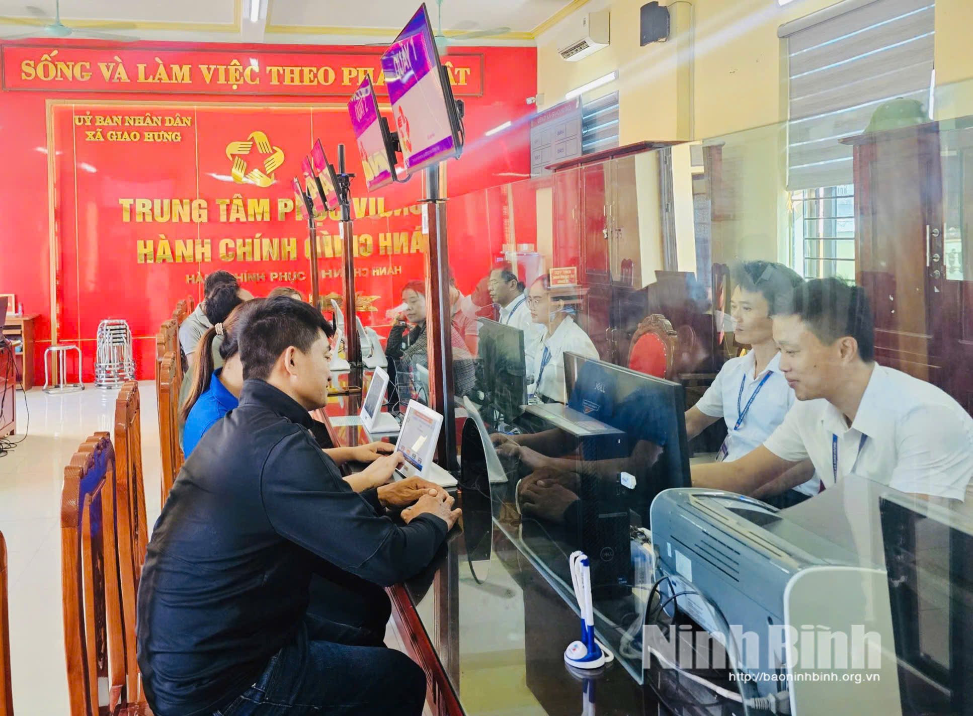 Đổi mới s&aacute;ng tạo v&agrave; chuyển đổi số: Động lực cho ph&aacute;t triển bền vững- Ảnh 2.