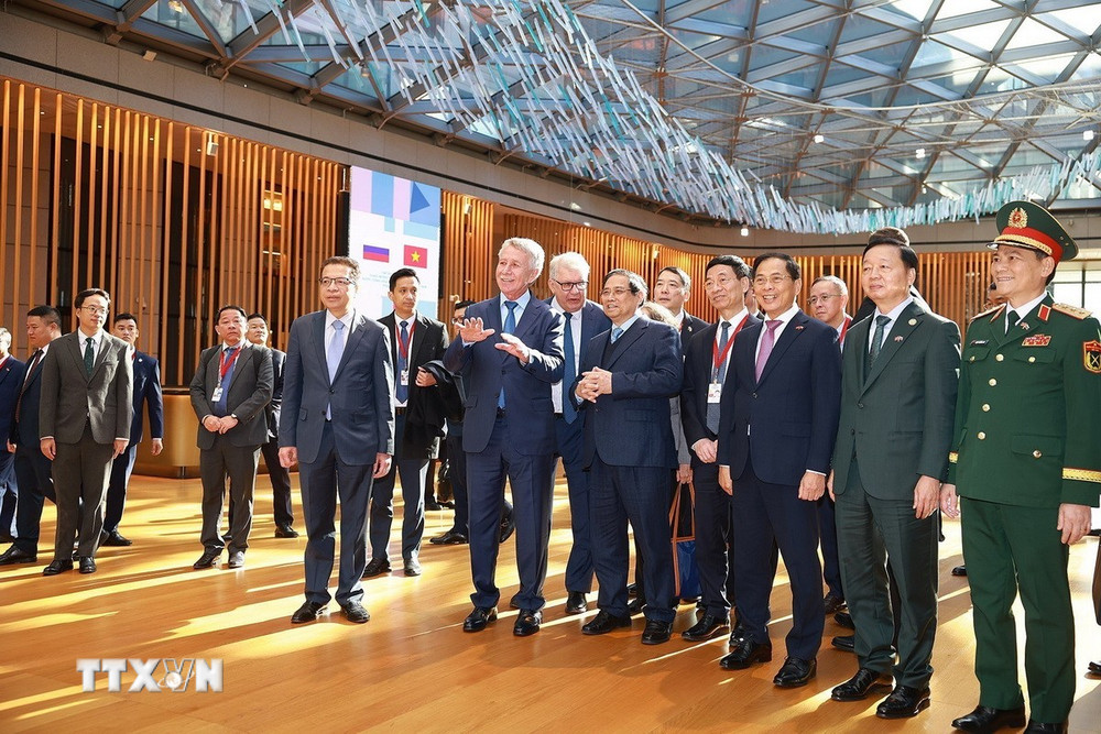 Việt Nam th&uacute;c đẩy c&aacute;c dự &aacute;n kh&iacute; LNG với Nga- Ảnh 2.