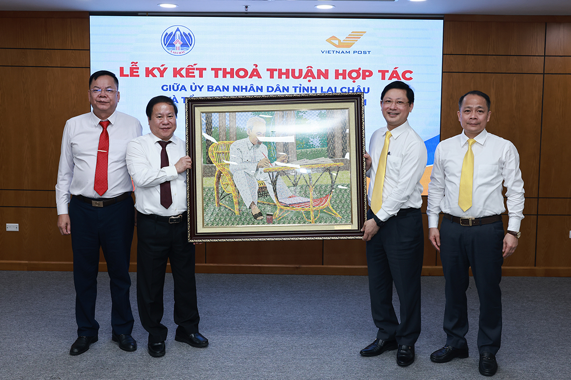 Bưu điện Việt Nam hợp t&aacute;c với tỉnh Lai Ch&acirc;u đưa dịch vụ c&ocirc;ng đến gần người d&acirc;n- Ảnh 5.