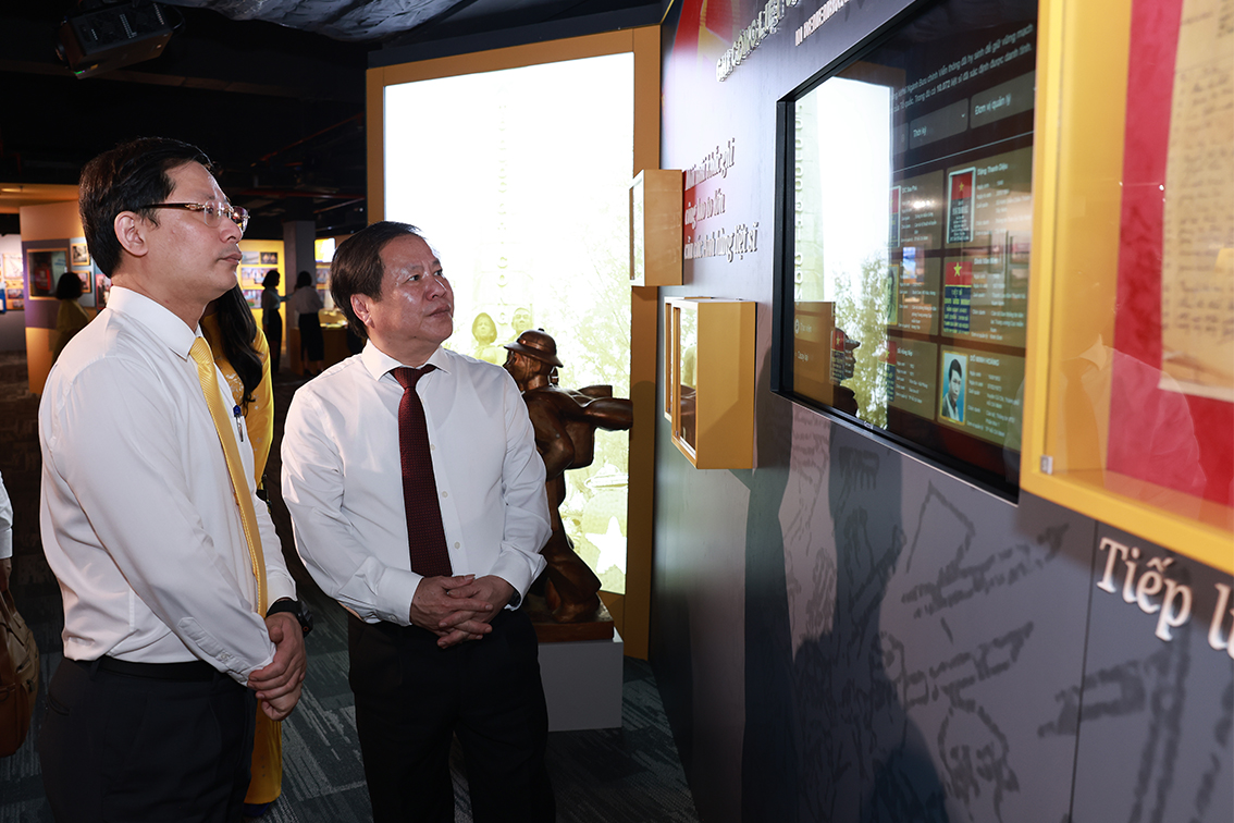 Bưu điện Việt Nam hợp t&aacute;c với tỉnh Lai Ch&acirc;u đưa dịch vụ c&ocirc;ng đến gần người d&acirc;n- Ảnh 6.