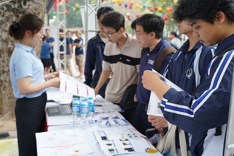 Lan tỏa “Sáng tạo xanh”, thúc đẩy tiết kiệm năng lượng- Ảnh 6. Lan tỏa “Sáng tạo xanh”, thúc đẩy tiết kiệm năng lượng- Ảnh 6.