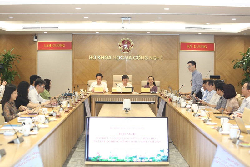 Thứ trưởng B&ugrave;i Ho&agrave;ng Phương:  Chuyển mạnh c&aacute;ch l&agrave;m: từ &ldquo;ban h&agrave;nh&rdquo; sang &ldquo;đồng h&agrave;nh thực thi&rdquo;- Ảnh 4.