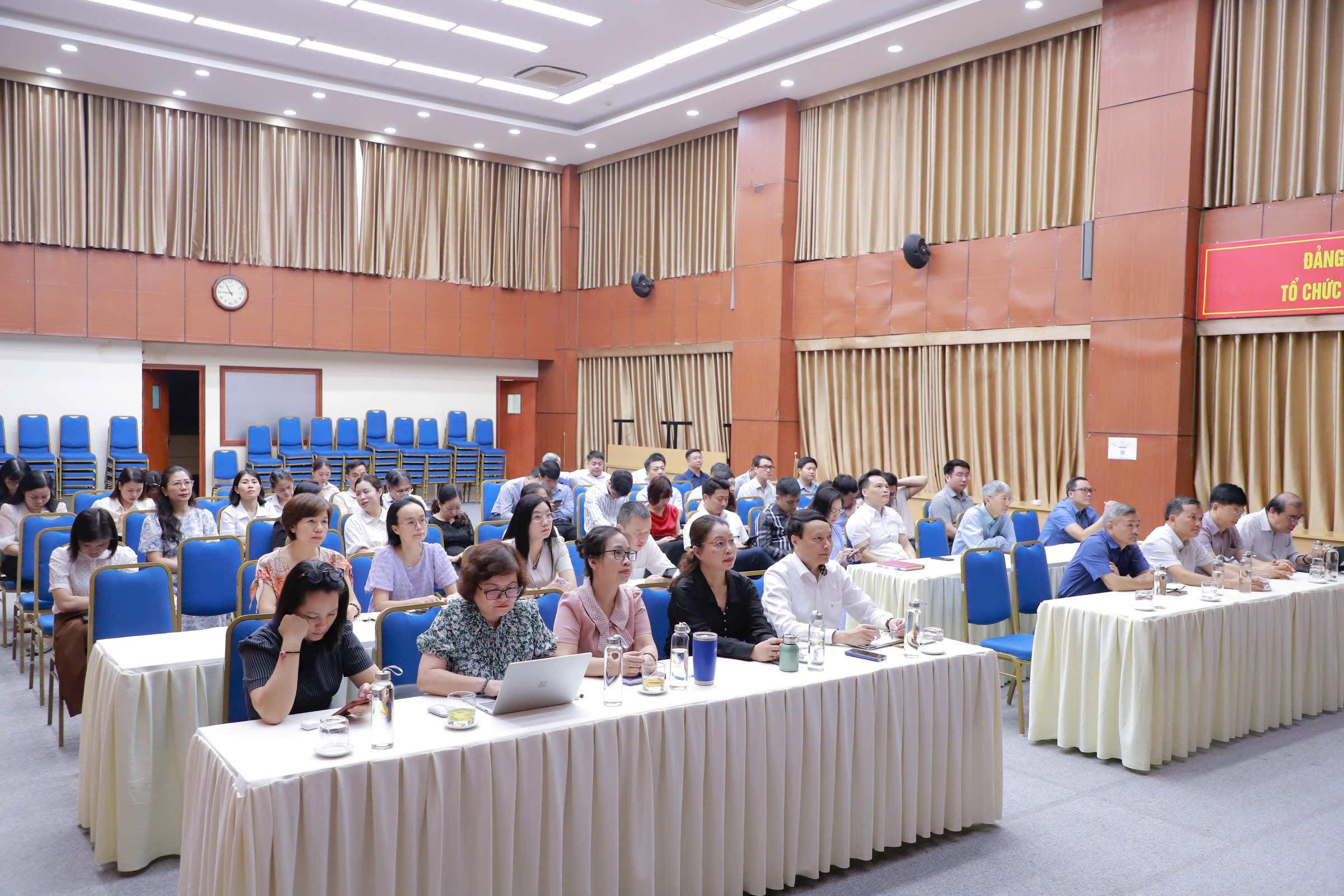 Trực tuyến kết nối trực tiếp: Bộ Khoa học và Công nghệ học tập Nghị quyết Trung ương 2 khóa XIV trên toàn hệ thống - Ảnh 2.