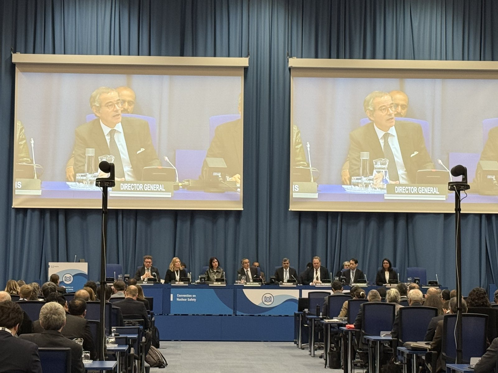 Việt Nam cam kết phát triển năng lượng nguyên tử vì mục đích hòa bình, tuân thủ các tiêu chuẩn an toàn quốc tế- Ảnh 2. Việt Nam cam kết phát triển năng lượng nguyên tử vì mục đích hòa bình, tuân thủ các tiêu chuẩn an toàn quốc tế- Ảnh 2.