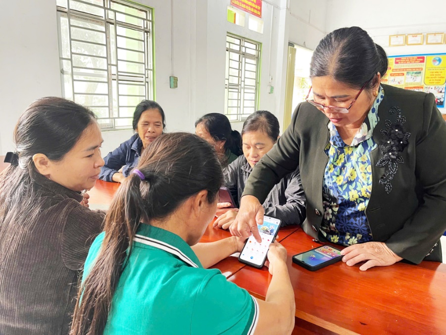 Phổ cập kỹ năng số kh&ocirc;ng d&agrave;n trải, tập trung v&agrave;o nhu cầu thiết thực - Ảnh 1.