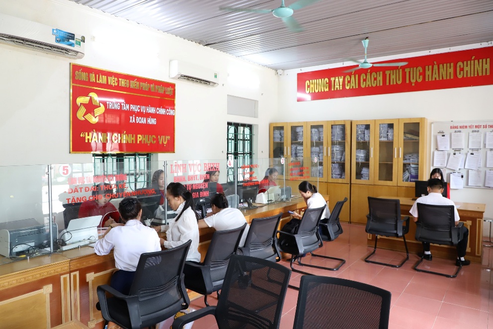 Đoan H&ugrave;ng (Ph&uacute; Thọ): X&acirc;y dựng ch&iacute;nh quyền điện tử, n&acirc;ng cao chất lượng phục vụ nh&acirc;n d&acirc;n- Ảnh 1.