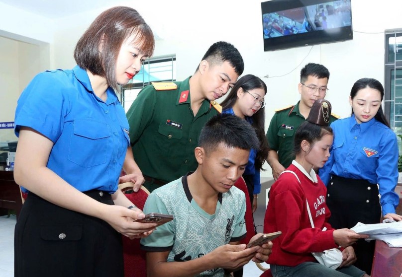 Đưa c&ocirc;ng nghệ đến gần người d&acirc;n: Sơn La triển khai đồng bộ nhiều giải ph&aacute;p - Ảnh 1.