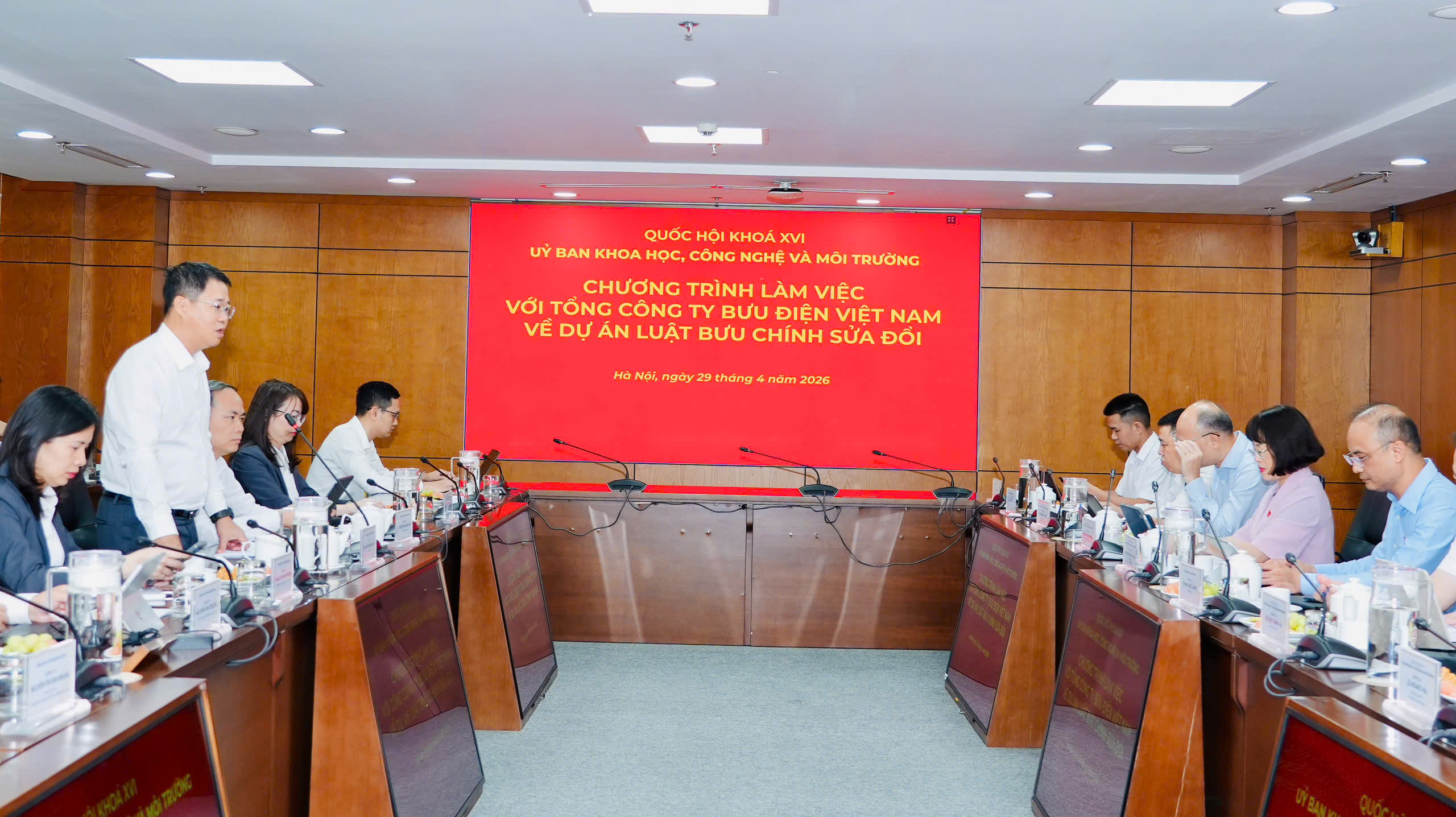 Sửa đổi Luật Bưu ch&iacute;nh để th&iacute;ch ứng kỷ nguy&ecirc;n số- Ảnh 1.