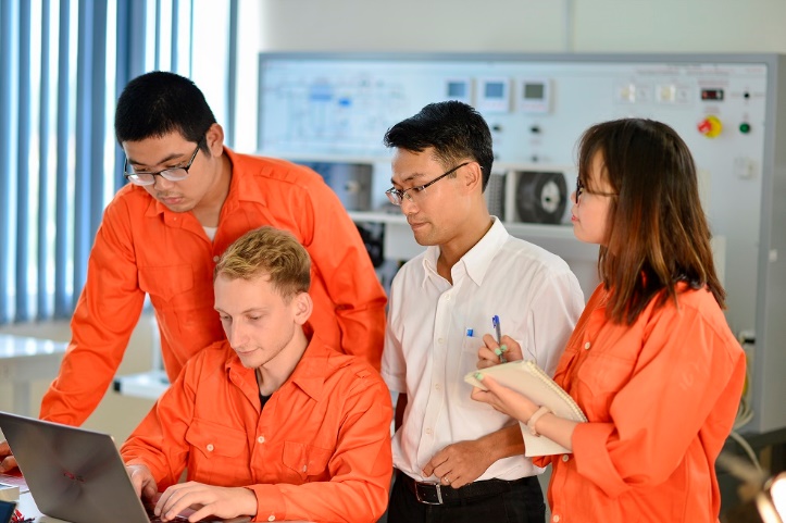 Ph&aacute;t triển c&ocirc;ng nghệ sinh học: B&agrave;i to&aacute;n nh&acirc;n lực từ &ldquo;điểm nghẽn&rdquo; đến động lực đột ph&aacute;- Ảnh 2.