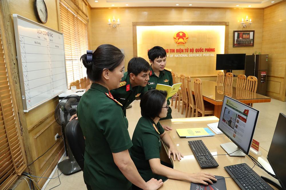 Nền tảng &ldquo;B&igrave;nh d&acirc;n học vụ số&rdquo; QLMS: Lan tỏa tri thức số trong to&agrave;n qu&acirc;n- Ảnh 2.