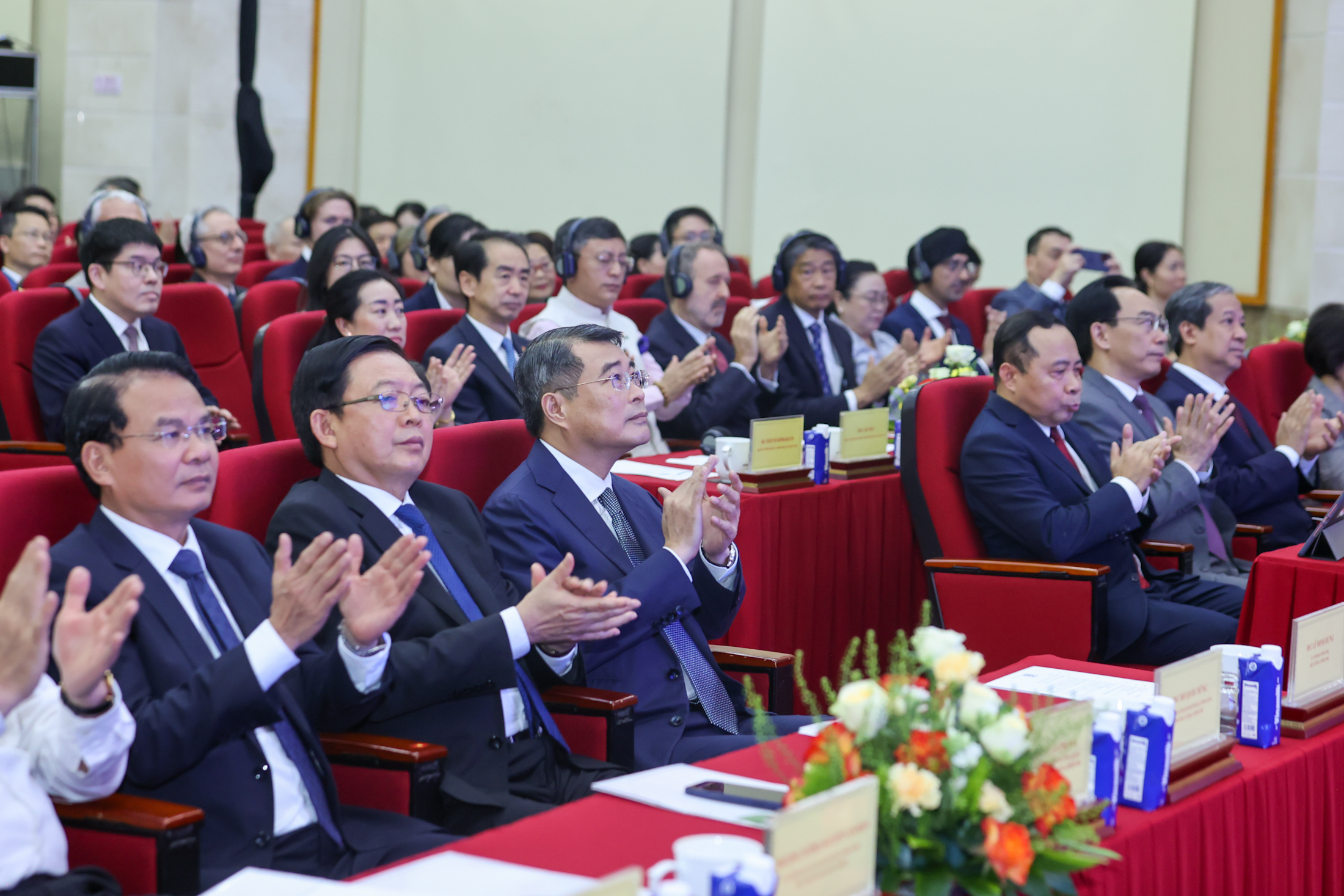 To&agrave;n cảnh Lễ ch&agrave;o mừng Ng&agrave;y Khoa học, C&ocirc;ng nghệ v&agrave; Đổi mới s&aacute;ng tạo Việt Nam 2026- Ảnh 2.