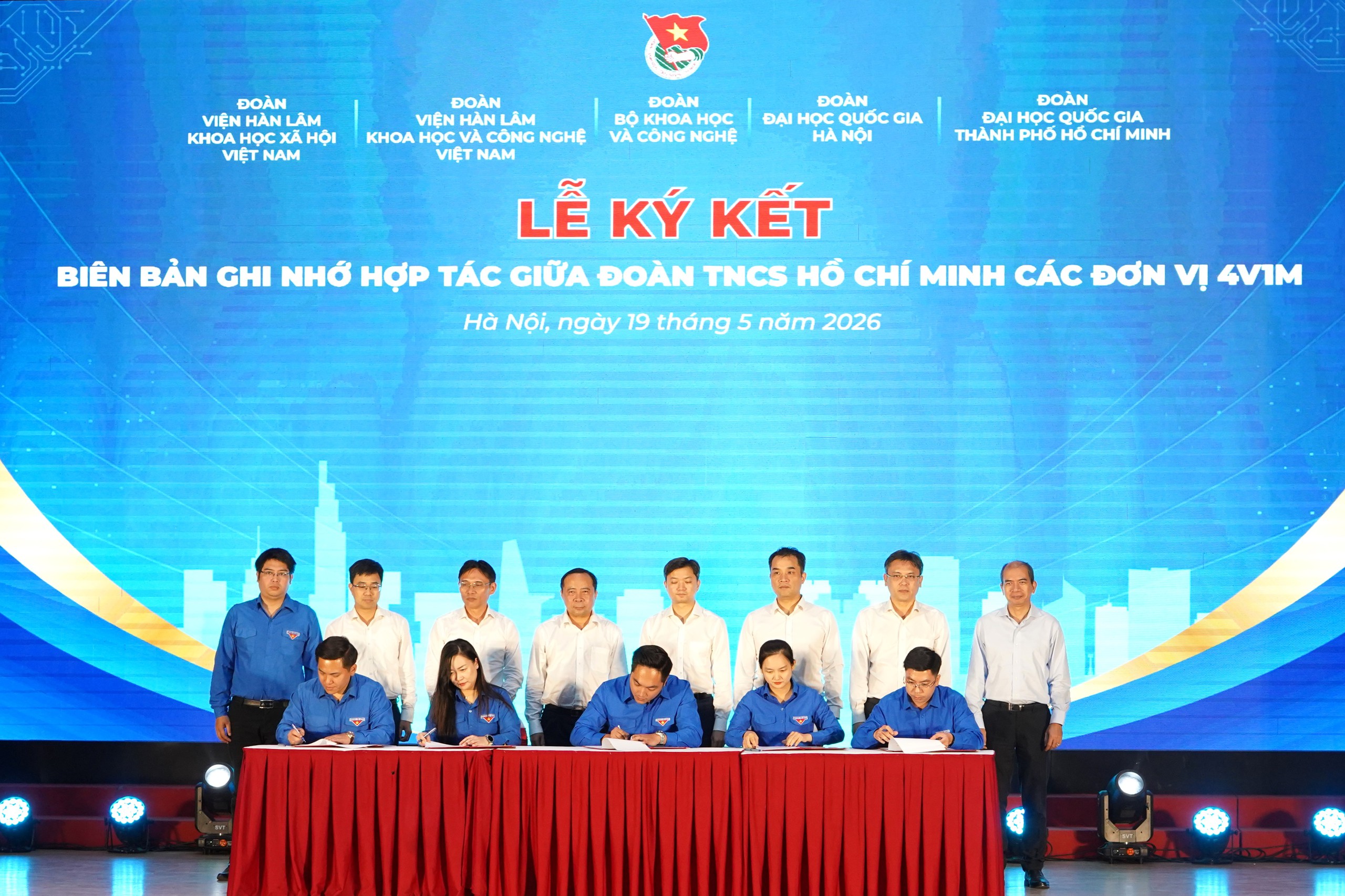 Bộ trưởng Vũ Hải Quân: Người trẻ hãy bắt đầu nghiên cứu từ những bài toán nhỏ - Ảnh 3.