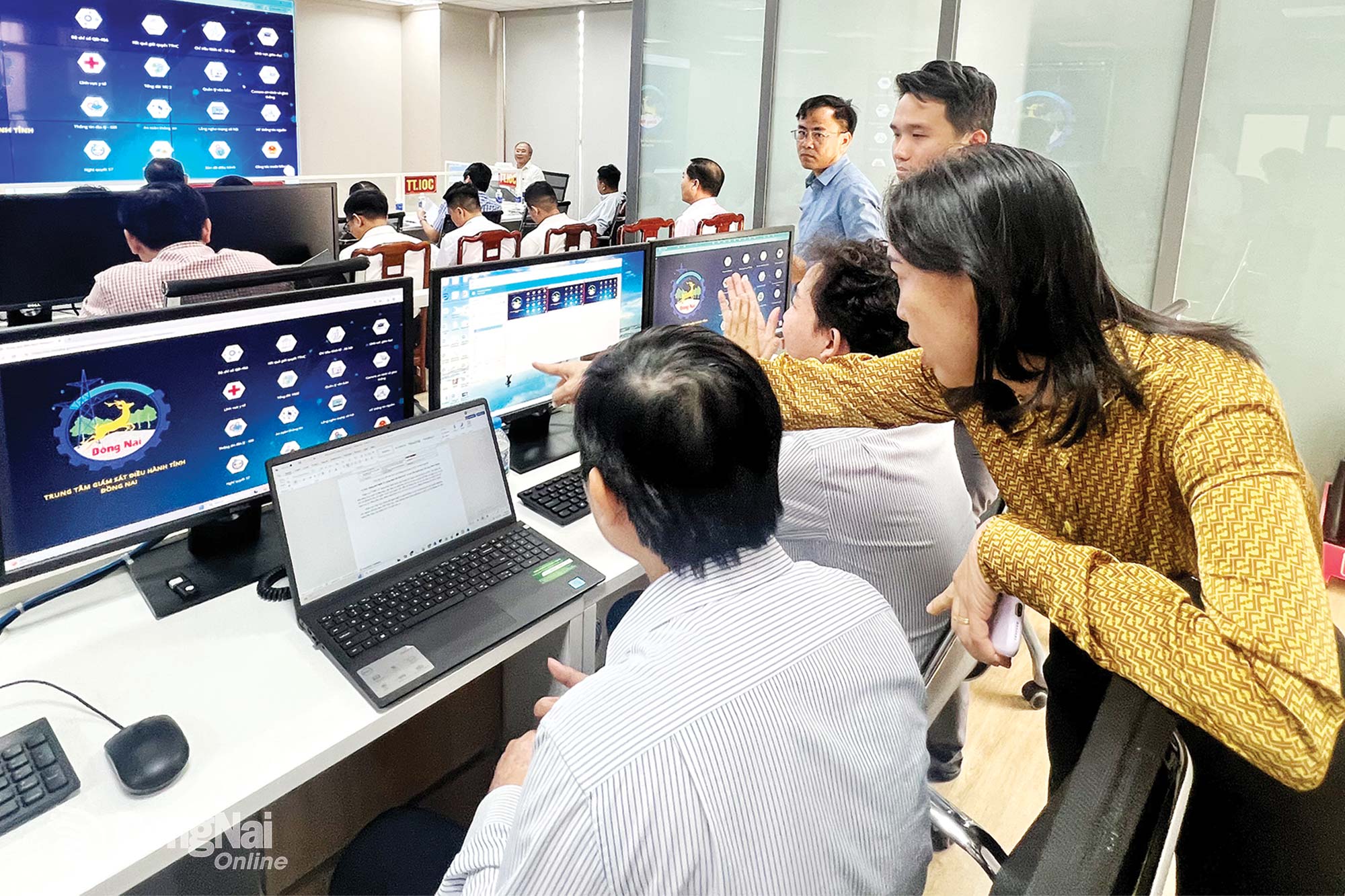 Chiến lược k&eacute;p tại Đồng Nai: Phổ cập tr&iacute; tuệ số để &ldquo;k&iacute;ch hoạt&rdquo; đ&ocirc; thị th&ocirc;ng minh- Ảnh 1.