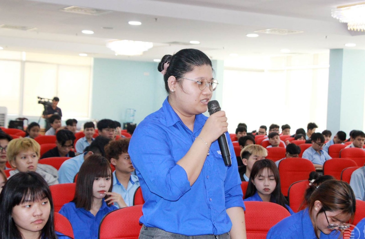 Lực lượng xung k&iacute;ch l&agrave; &ldquo;mắt x&iacute;ch&rdquo; quan trọng trong phổ cập kỹ năng số cho cộng đồng- Ảnh 1.