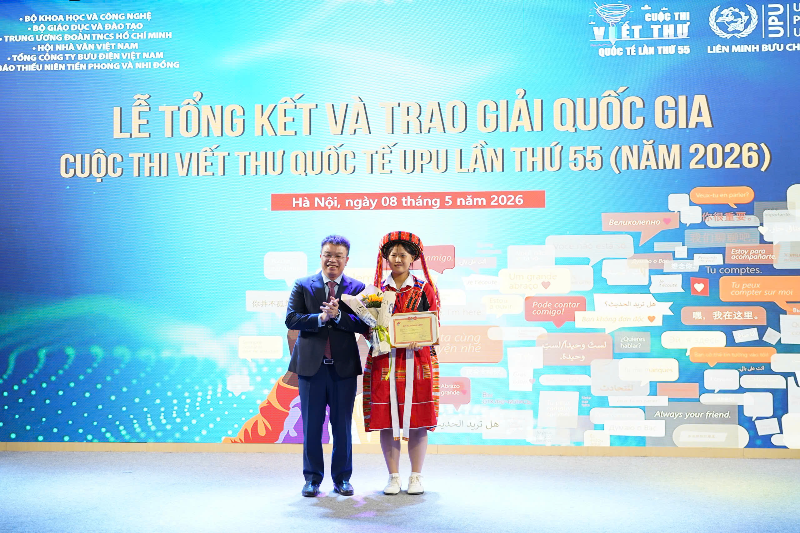 Thứ trưởng Phạm Đức Long: Ph&iacute;a sau m&agrave;n h&igrave;nh l&agrave; những tr&aacute;i tim chờ được thấu hiểu - Ảnh 5.
