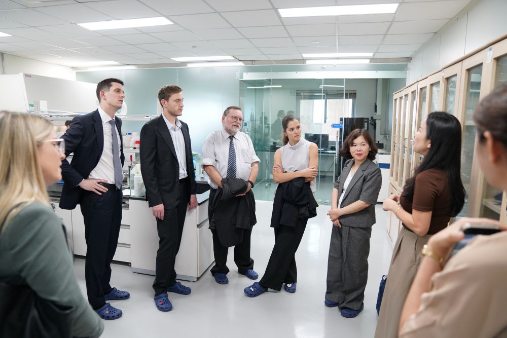 Đo&agrave;n c&ocirc;ng t&aacute;c Bộ C&ocirc;ng nghiệp, Khoa học v&agrave; T&agrave;i nguy&ecirc;n Australia l&agrave;m việc tại VKIST- Ảnh 5.
