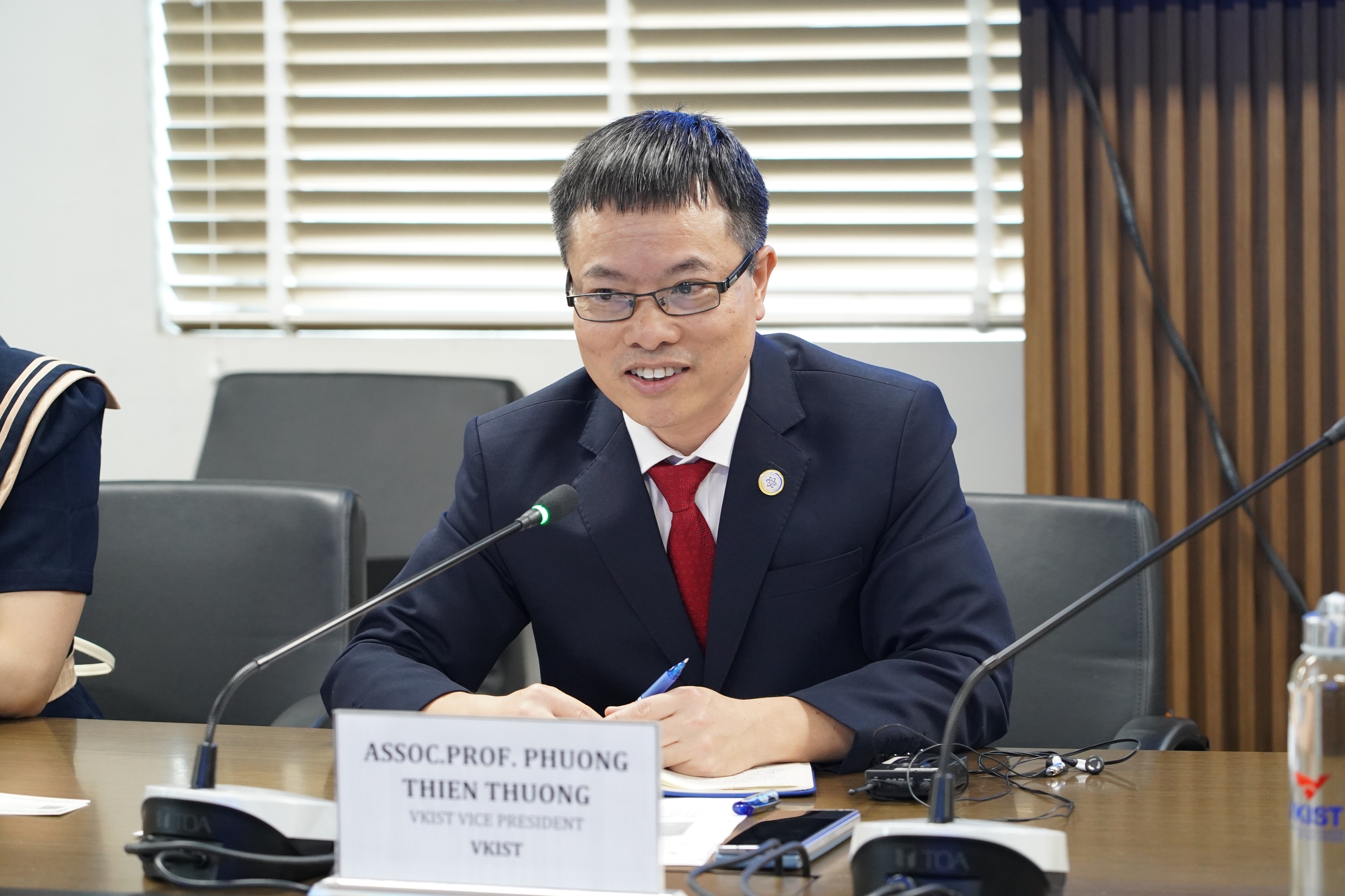 Đo&agrave;n c&ocirc;ng t&aacute;c Bộ C&ocirc;ng nghiệp, Khoa học v&agrave; T&agrave;i nguy&ecirc;n Australia l&agrave;m việc tại VKIST- Ảnh 2.