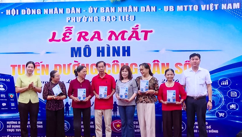 C&agrave; Mau triển khai m&ocirc; h&igrave;nh &ldquo;Tuyến đường c&ocirc;ng d&acirc;n số&rdquo;- Ảnh 2.