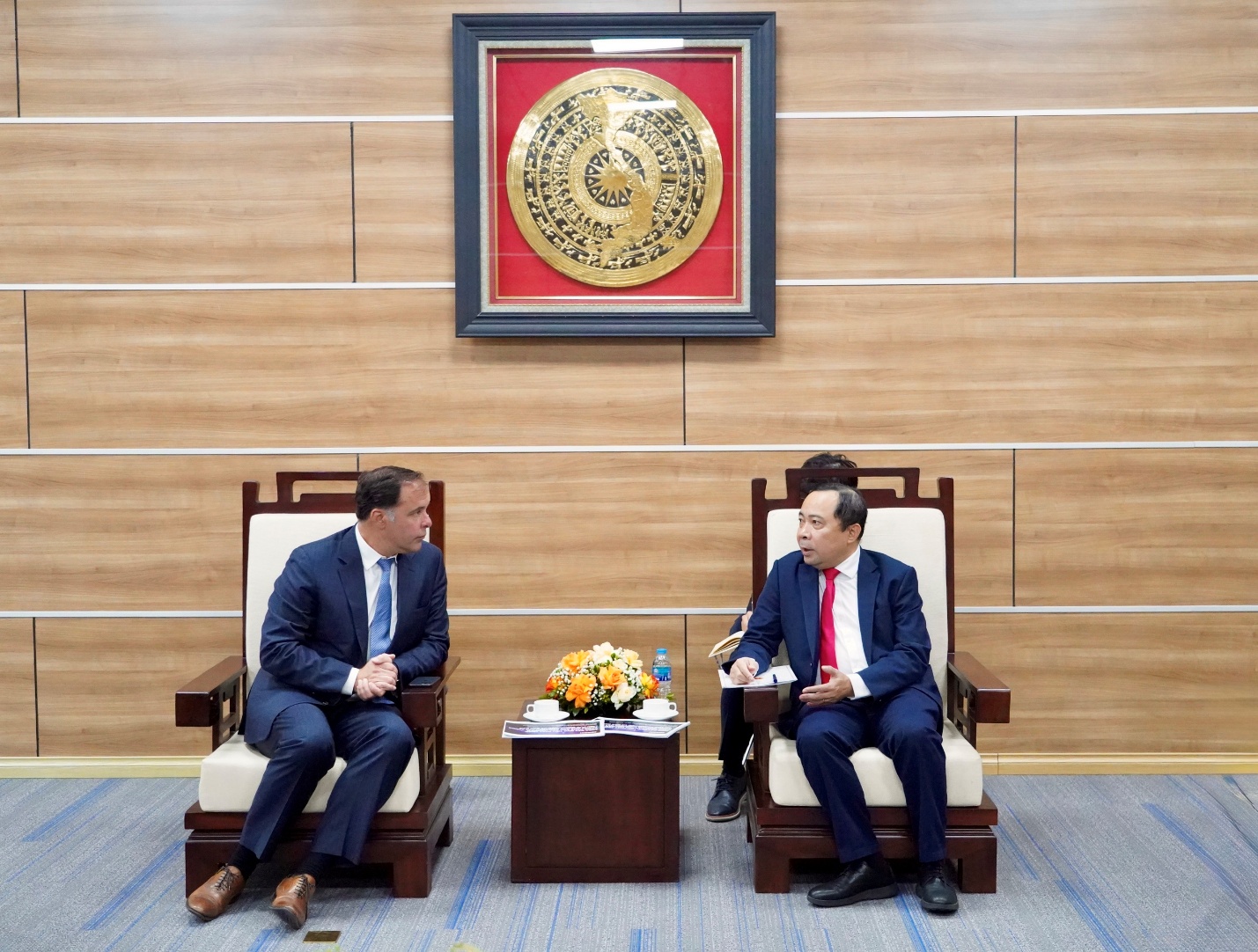 Ministry of Science and Technology proposes four cooperation orientations with Coherent Group - Ảnh 1.