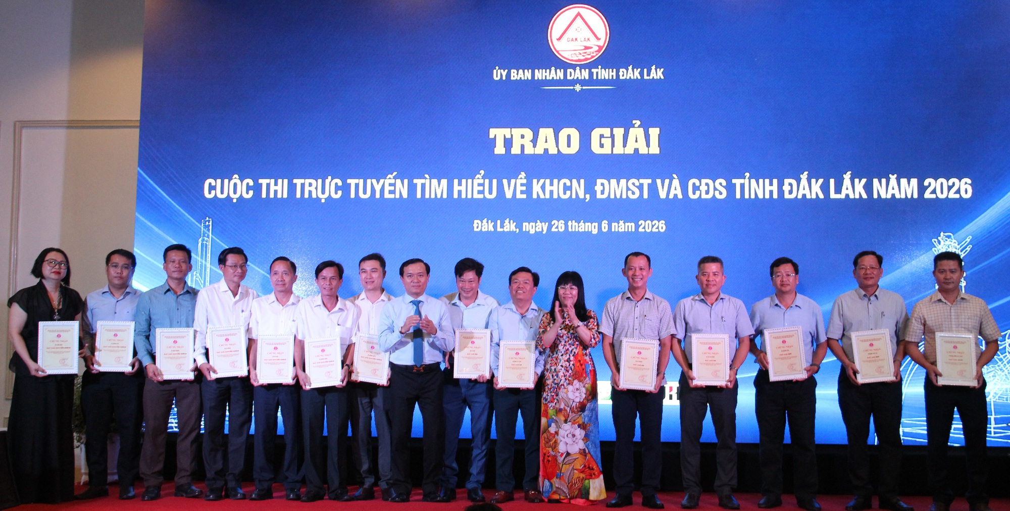 Đắk Lắk: Th&uacute;c đẩy chuyển đổi số v&agrave; ph&aacute;t triển hệ sinh th&aacute;i doanh nghiệp bền vững- Ảnh 4.