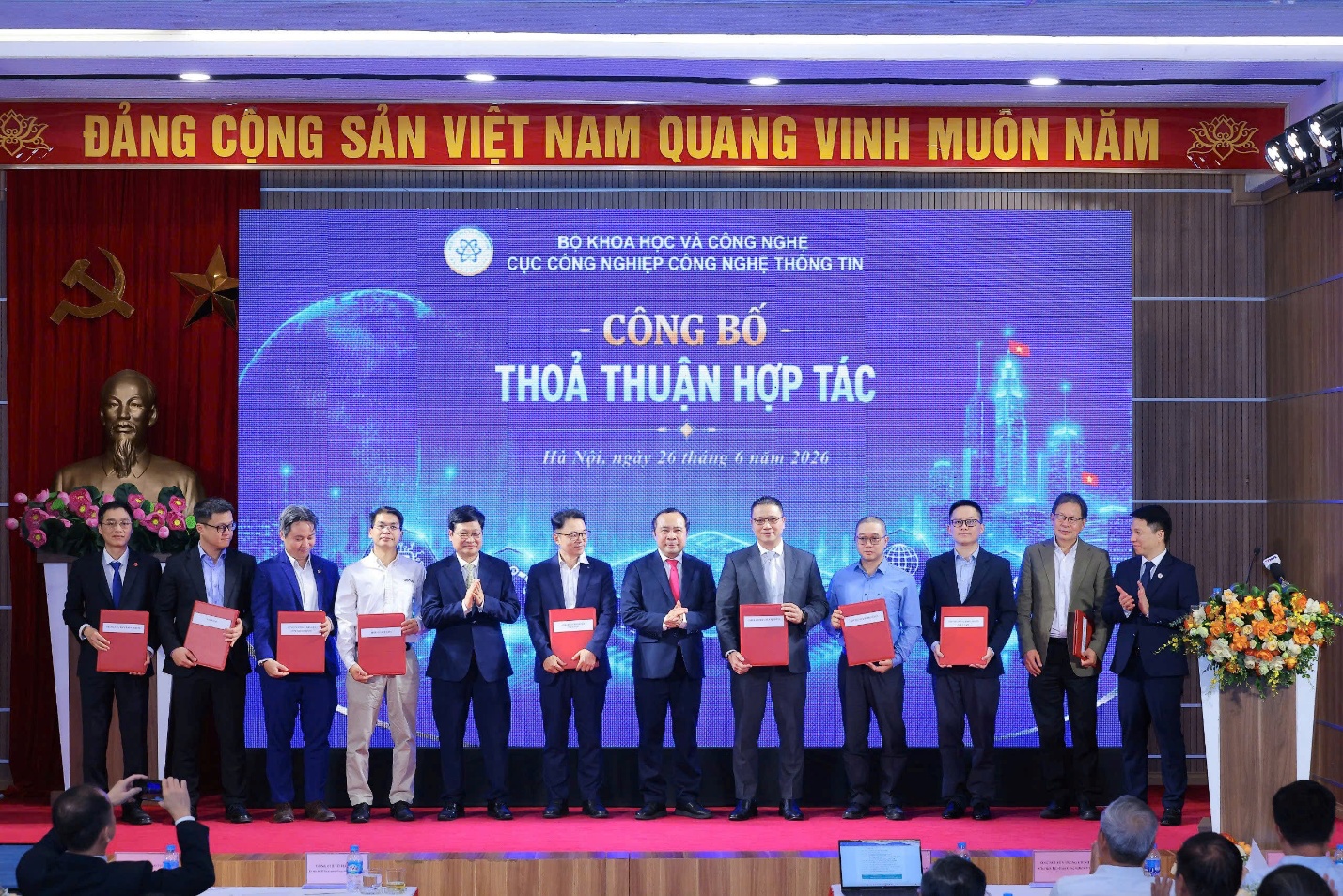 National semiconductor chip prototyping support center: Shaping the next chapter of Viet Nam&rsquo;s semiconductor industry - Ảnh 2.