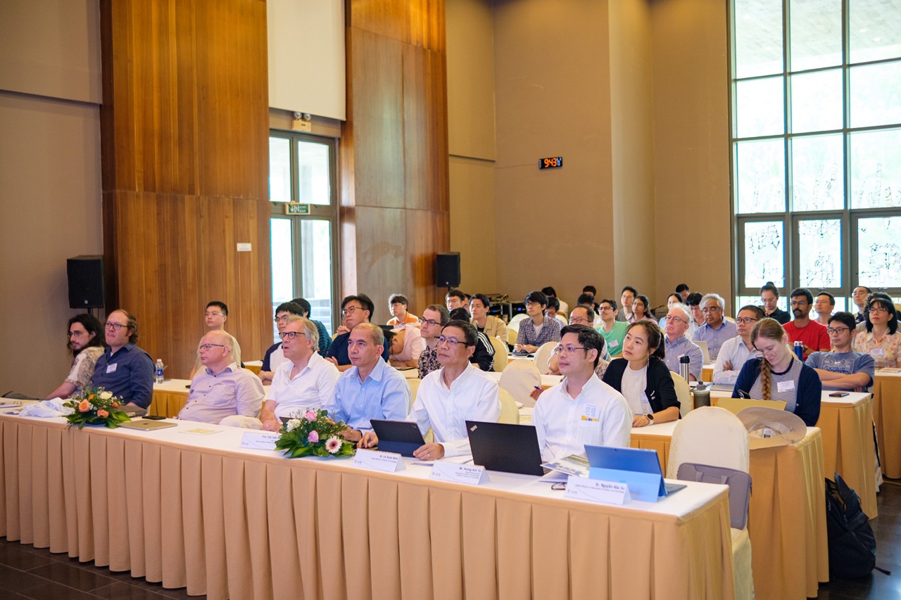 Kết nối tri thức to&agrave;n cầu, x&acirc;y nền tảng c&ocirc;ng nghệ v&agrave; nguồn nh&acirc;n lực lượng tử Việt Nam - Ảnh 2.