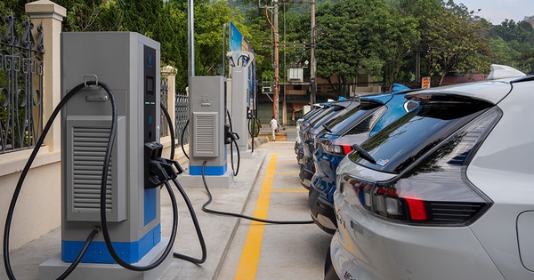 Ho&agrave;n thiện ti&ecirc;u chuẩn trạm sạc xe điện- Ảnh 1.