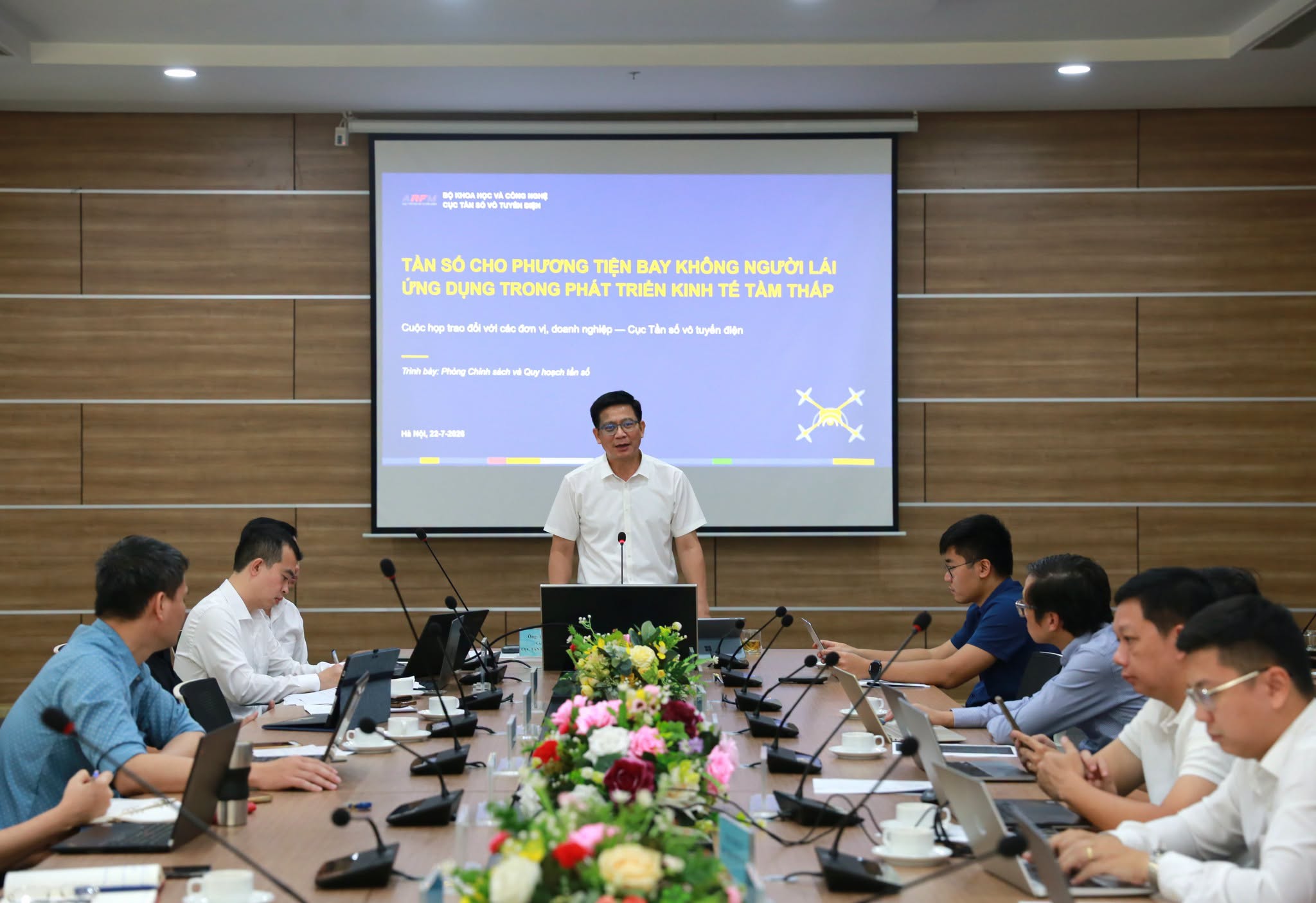 Thúc đẩy hoàn thiện chính sách tần số cho UAV, tạo động lực phát triển kinh tế tầm thấp- Ảnh 1.